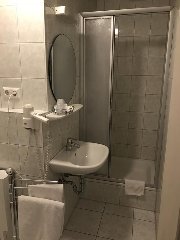 Hotel Junkerhaus Бад Залцуфлен Стая снимка