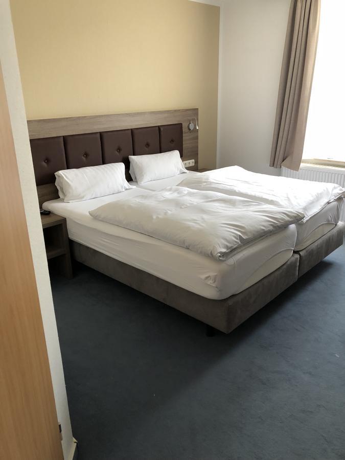 Hotel Junkerhaus Бад Залцуфлен Екстериор снимка