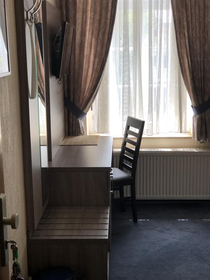 Hotel Junkerhaus Бад Залцуфлен Екстериор снимка
